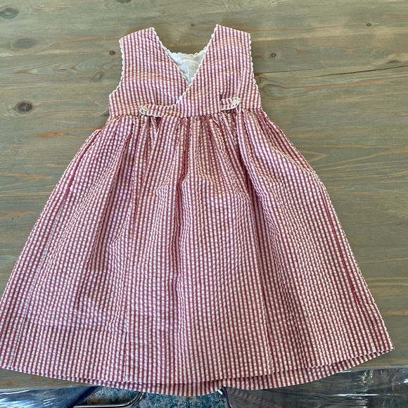 Girls red and white Seersucker smocking dress with crab print size 4 - Picture 2 of 5